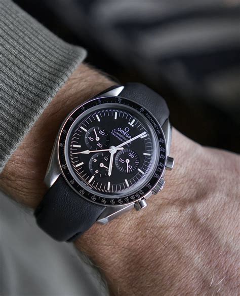 omega speedmaster strao